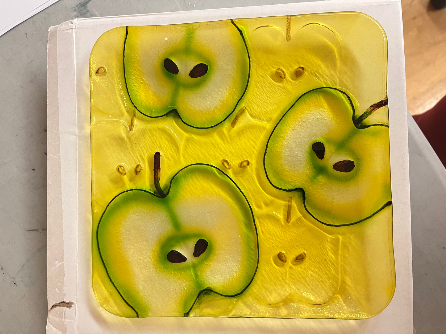 RH - Kitchen: Plate Glass, Green Apple